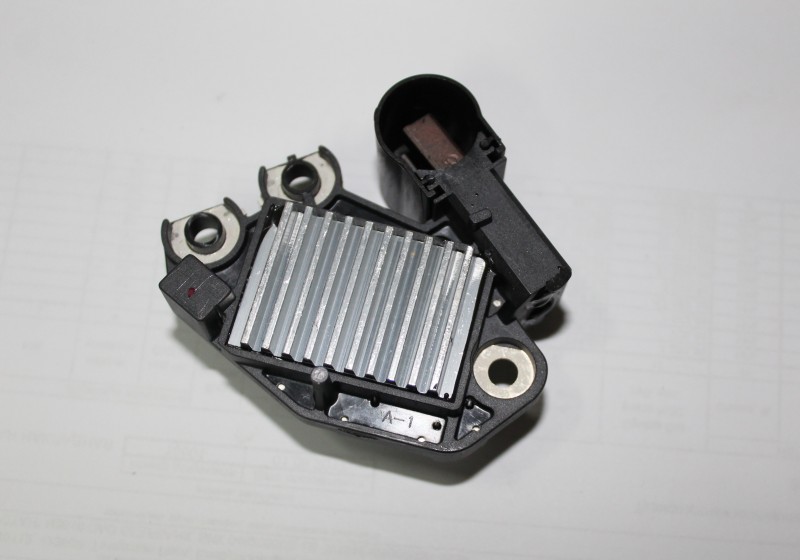 trackenergy.ru Регулятор генератора 12v