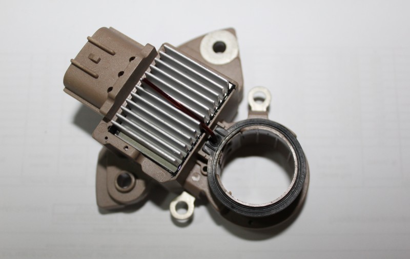 trackenergy.ru Регулятор генератора 12v